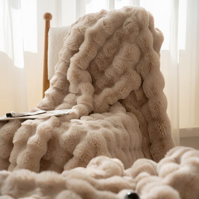 Faux Rabbit Fur Throw Blanket Washable Cute Plush Fuzzy Blanket - Image 2