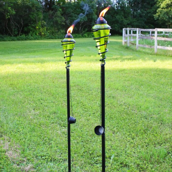 2-in-1 Swirling Metal Glass Outdoor Lawn Torch Set of 4 - Green