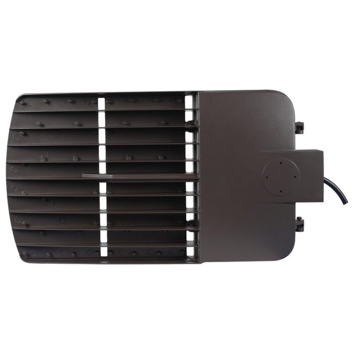 LED Area Light Type III 240W Bronze Finish 4000K 277-480V - Image 2