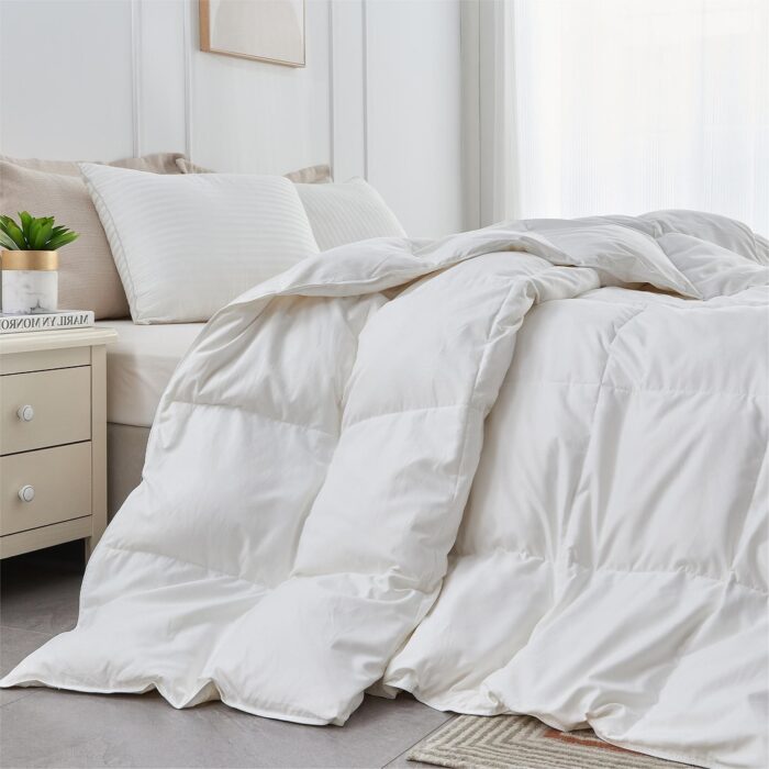Year-round Medium Weight White Goose Down Duvet Comforter Insert - Image 2