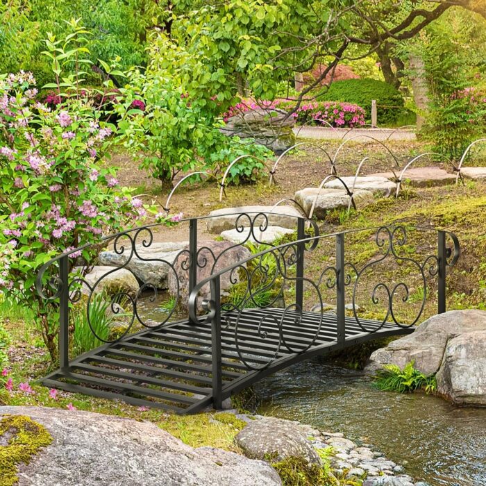 Outsunny 6FT Classic Garden Bridge with Safety Railings Steel Arc Footbridge Decorative Pond Bridge for Backyard Creek Stream