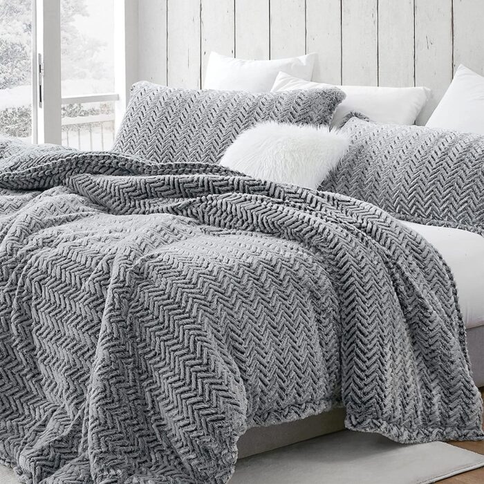 Cozy Peaks - Coma Inducer® Oversized Comforter Set - Chevron Frosted Black - Image 2