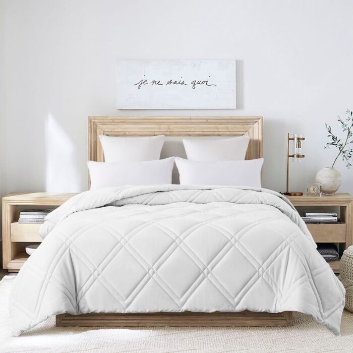 Double Diamond Down Alternative Comforter - Image 2