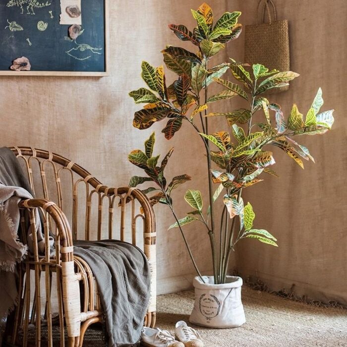 RusticReach Large Autumn Leaf Banyan Tree