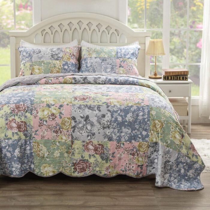 Greenland Home Fashions Emma Patchwork Floral Print Cotton Quilt Set