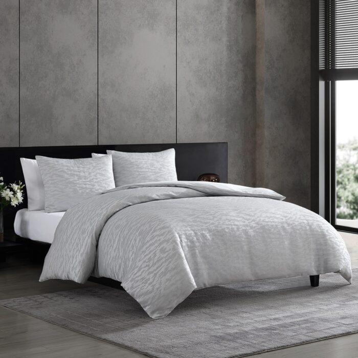 Vera Wang Illusion Grey Duvet Cover Set - Image 2