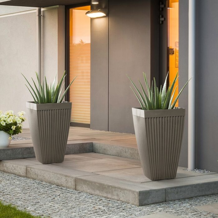 Glitzhome Set of 2 Eco-Friendly Oversized Faux Concrete Fluted Plant Pots