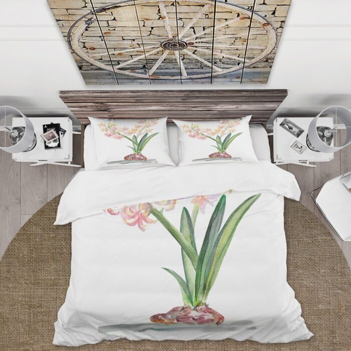 Designart 'Blossoming Hyacinth In Spring' Traditional Duvet Cover Set - Image 2