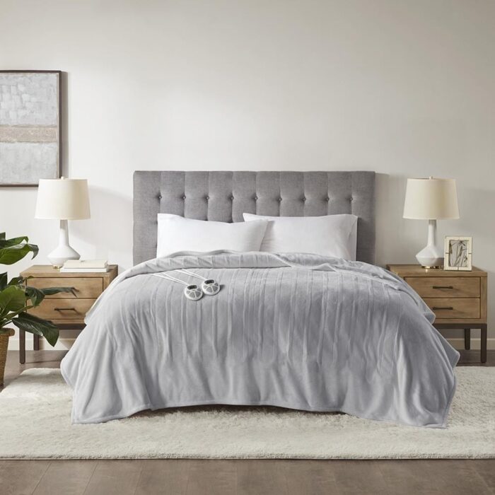 King Ultra Soft Heated Blanket Light Grey