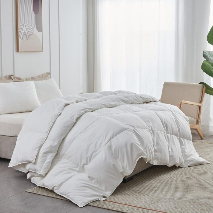 Year-round Medium Weight White Goose Down Duvet Comforter Insert