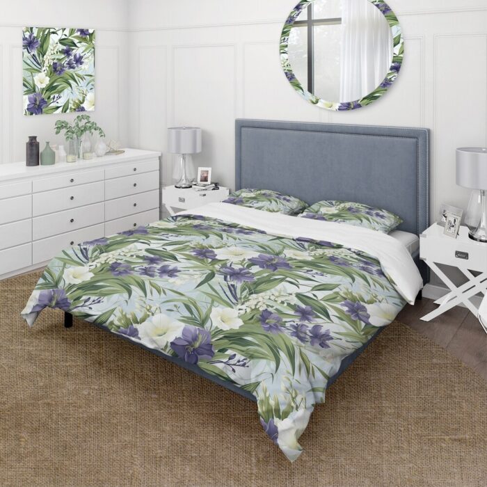 Designart "Green Purple Bamboo Serenade Tropical Pattern V" Purple Floral Bedding Cover Set With 2 Shams