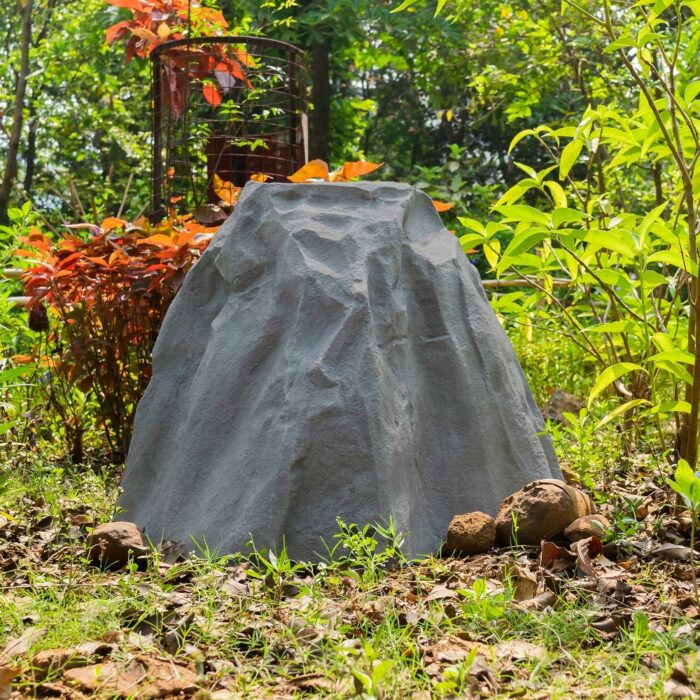 Artificial Fringe Rock for Gardens, Lawns, and Landscapes - Image 2