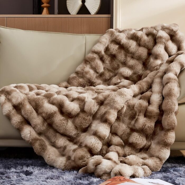 Super Heavy Warm Cozy Blankets - Image 2