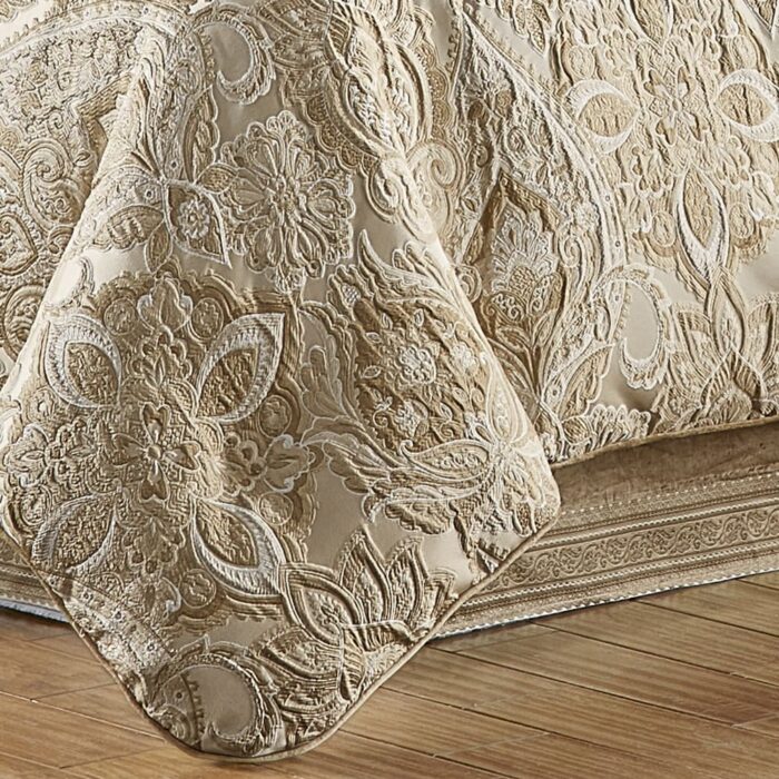 J. Queen New York Sandstone Comforter Set - Image 2